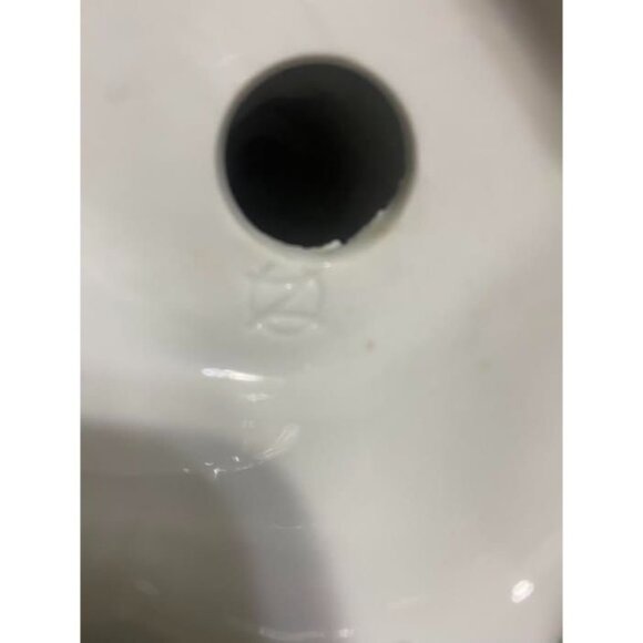 Vintage Porcelain Candelabra Roses and Romance Capodimonte Style Cottagecore Dra - Picture 12 of 12